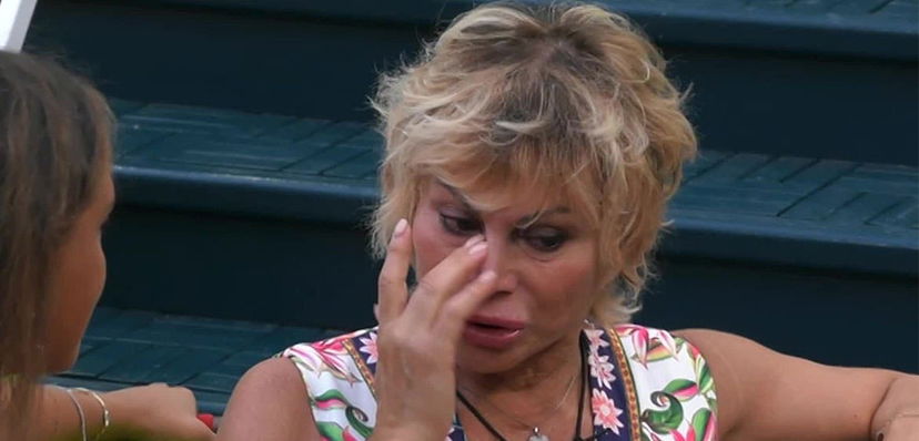 Carmen Russo e il marito Enzo Paolo Turchi: confessione sulla figlia Maria, lacrime per la concorrente del GF Vip preview