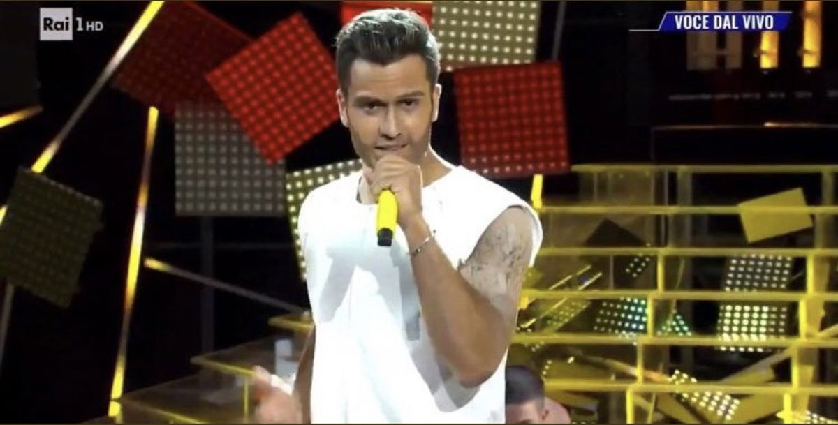 Pierpaolo Pretelli è Ricky Martin a Tale e Quale Show: esibizione piace ma Giulia Salemi un po’ di più! – VIDEO article-post