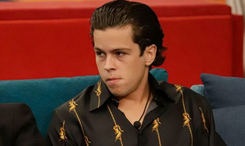 Ex gieffina contro Tommaso Eletti: lui si sfoga in privato, lei lo sbugiarda pubblicamente – VIDEO preview