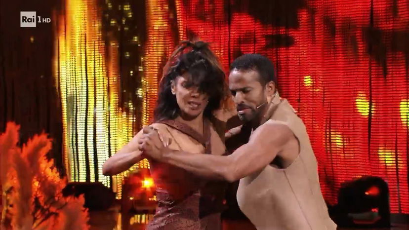 Mietta rompe il silenzio dopo il caso vaccino a Ballando con le Stelle: il comunicato preview