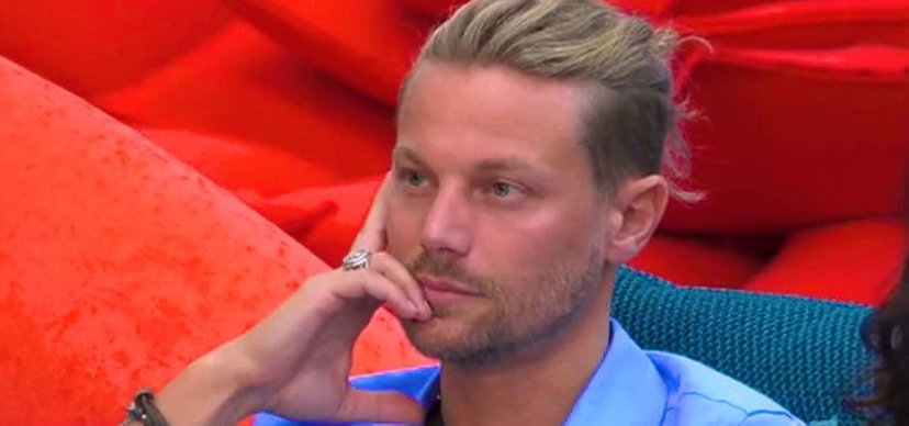 Davide Silvestri vuole lasciare il Grande Fratello Vip: “Mi sento morto, devo tornare alla mia vita!” – VIDEO preview