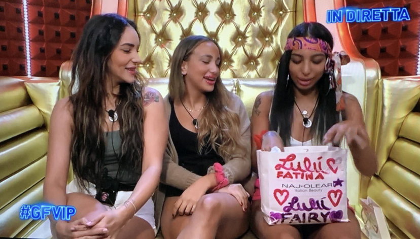 La borsa di Lulù Selassiè, svelato il contenuto: c’è anche un “regalo” per Manuel preview