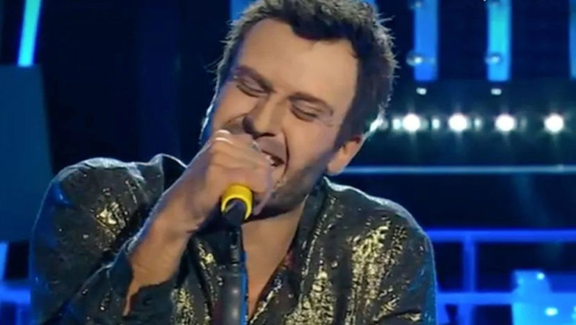Pierpaolo Pretelli è Cesare Cremonini a Tale e Quale Show: scommessa d’amore vinta! – VIDEO preview