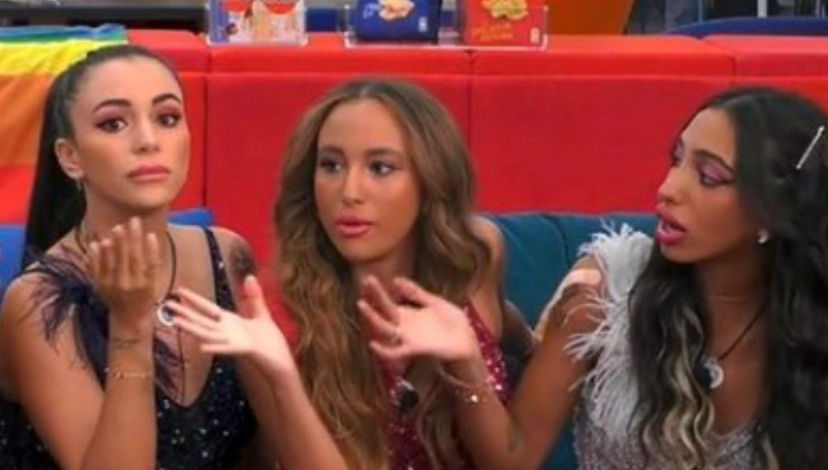 “Speriamo che vada via quella merd*!”, le sorelle Selassiè offendono un vippone: ecco chi potrebbe essere – VIDEO preview