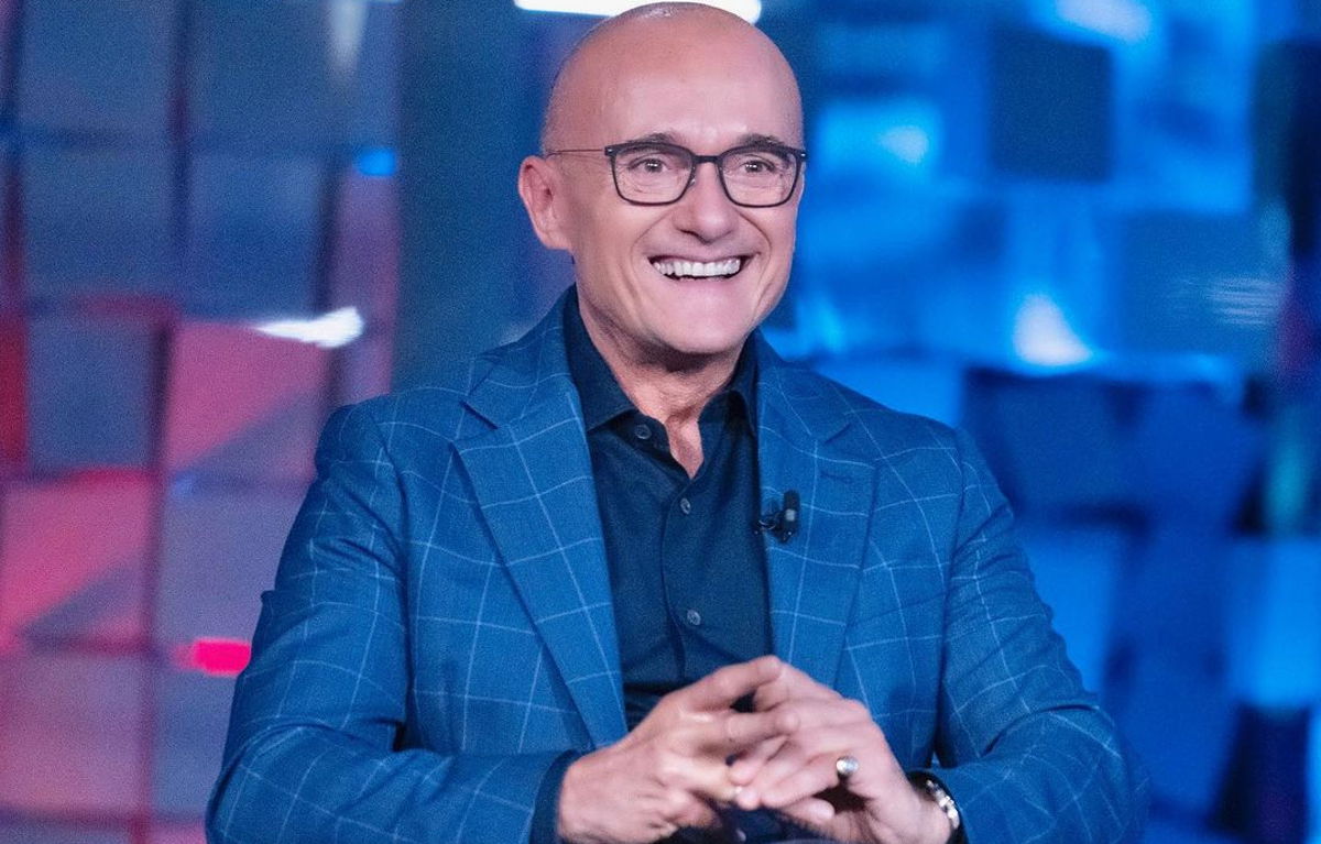 Alfonso Signorini ha un compagno da 19 anni