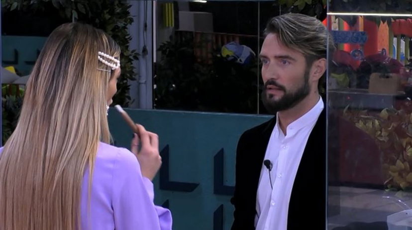 La decisione di Alex Belli su Delia Duran: “Non deve venire qui”, i motivi spiegati a Soleil preview