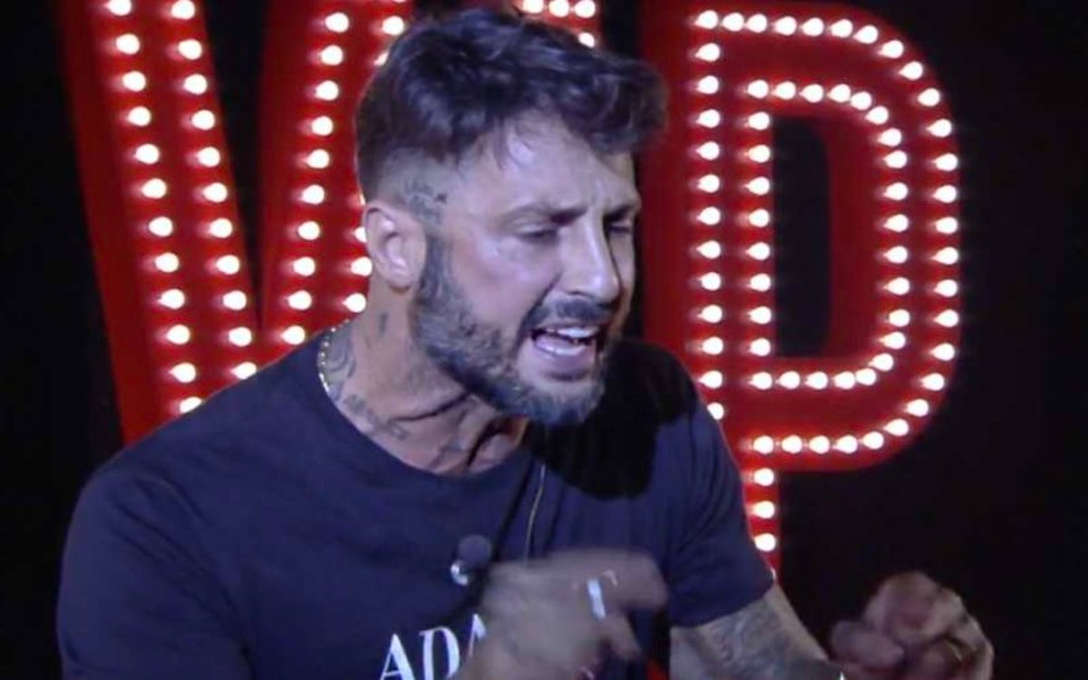 Fabrizio Corona: “Io burattinaio del Grande Fratello Vip?”, la sua spiazzante risposta article-post