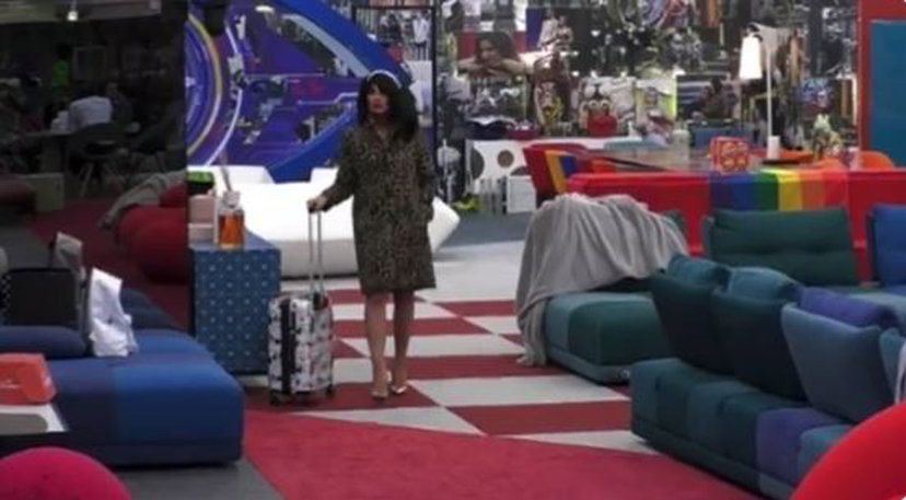 Nuova concorrente entra nella Casa del Grande Fratello Vip: ma è uno scherzo a Giucas Casella – VIDEO preview