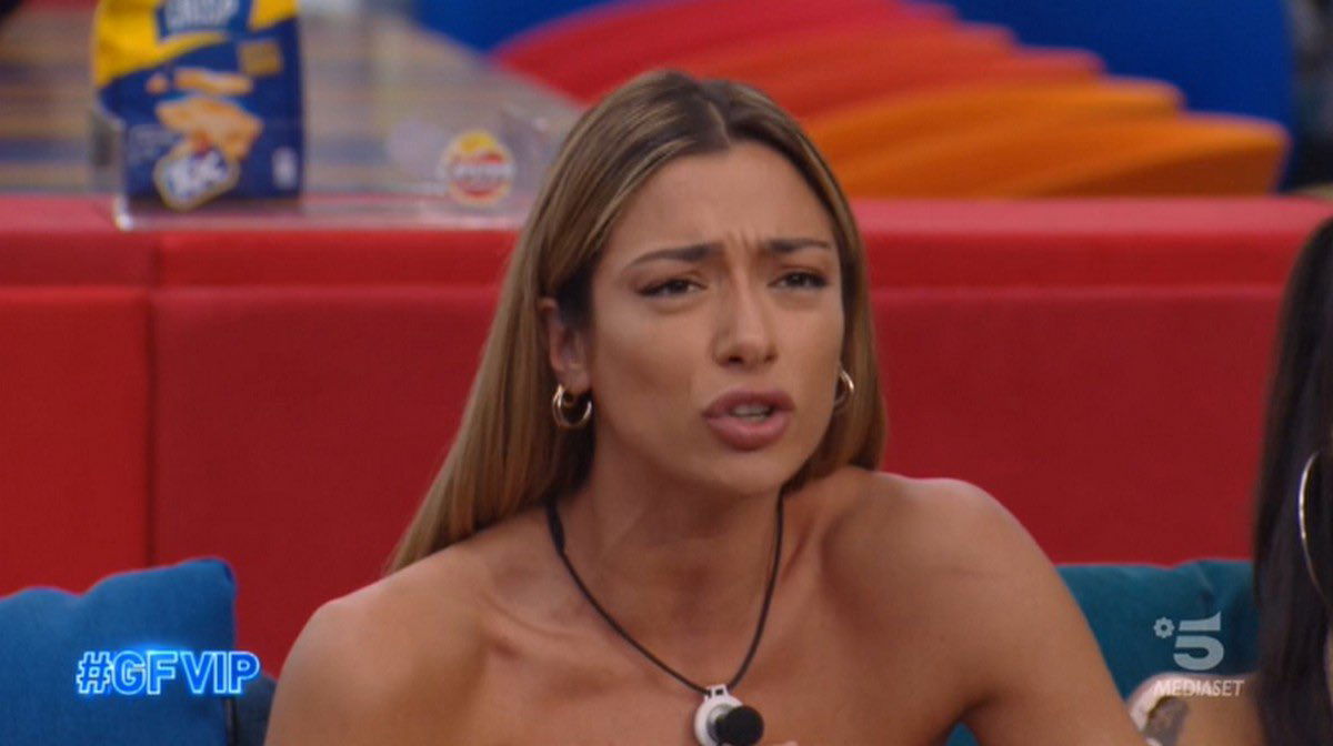 Ex del GF Vip contro Soleil: “Str*nza seriale!”, attacco al reality e alla Bruganelli “peggio di Alex Belli” article-post