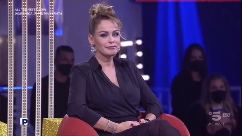 Sonia Bruganelli fa delle precisazioni sul suo intervento dopo la frase di Signorini sull’aborto preview