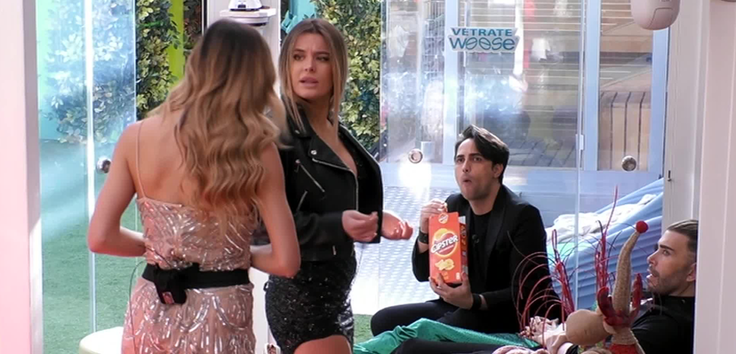 Soleil esagera e litiga furiosamente con Sophie: “Hai più plastica che personalità!” – VIDEO preview