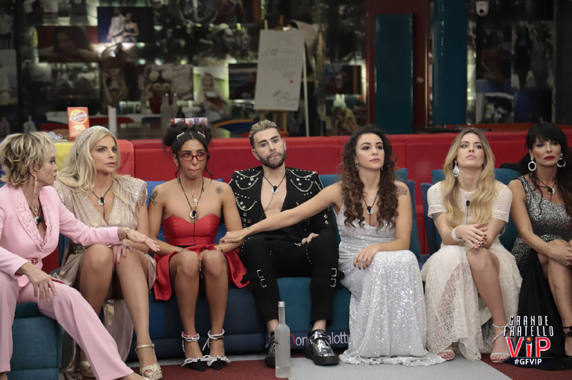 Lulù svela chi sono i nomi dei quattro concorrenti che lasceranno il Grande Fratello Vip il 13 dicembre preview