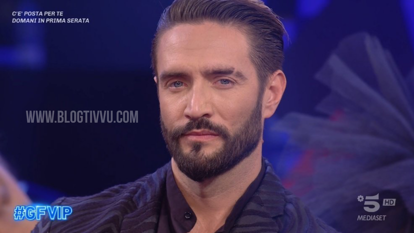 Alex Belli lascia l’Italia e si “pavoneggia” per il boom di ascolti del Grande Fratello Vip preview