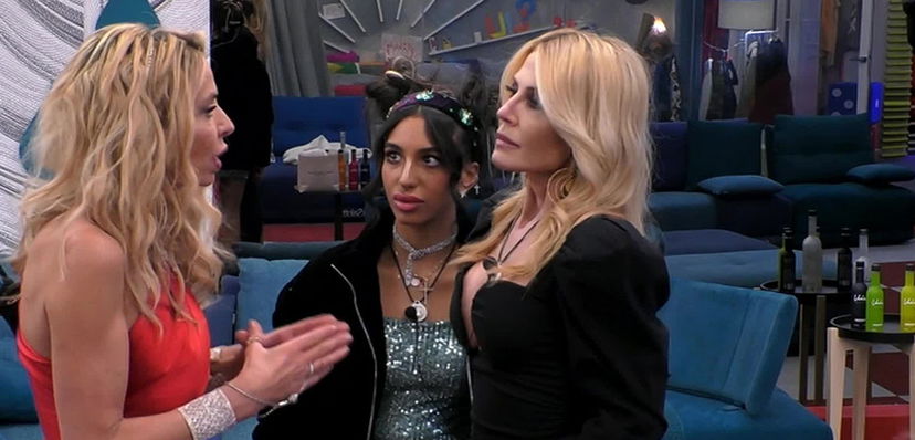 “Ti voglio bene come una sorella”, Valeria Marini chiede scusa a Nathaly Caldonazzo (ma poi con Katia…) – VIDEO preview