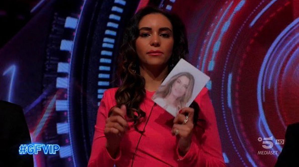 Ascolti Grande Fratello Vip 6, trentacinquesima puntata: auditel del 17 gennaio, Signorini contro la fiction di Rai1 article-post