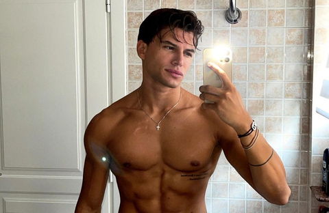 La reazione di Antonio Medugno dopo il video di Corona preview