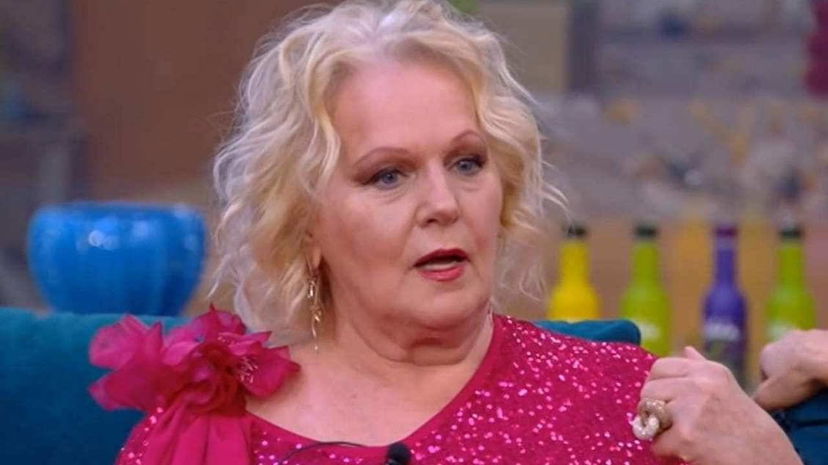 La rivolta degli ex Vipponi contro Katia Ricciarelli: “Andremo al centro del palco” preview