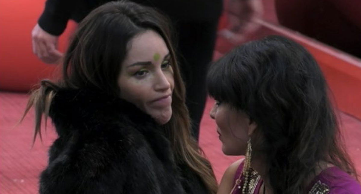 Delia Duran fa una confidenza intima a Miriana che la frena: “Fallo senza microfono” article-post