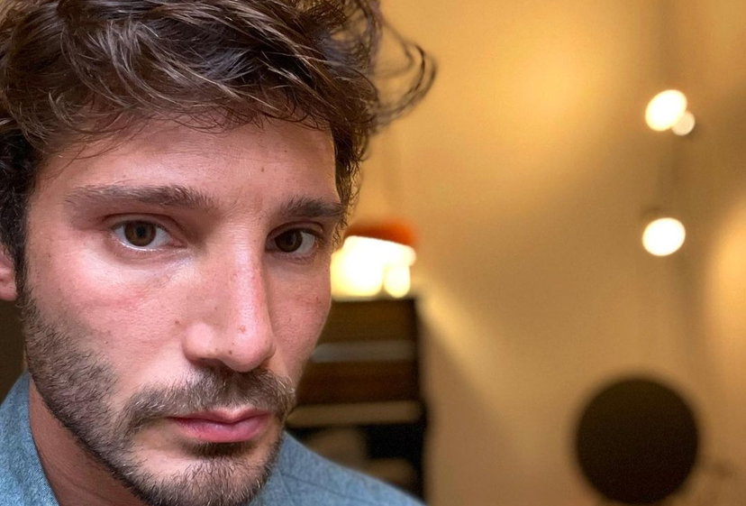 Quella foto hot di Stefano De Martino subito cancellata: per quale motivo? Ecco l’immagine bollente preview