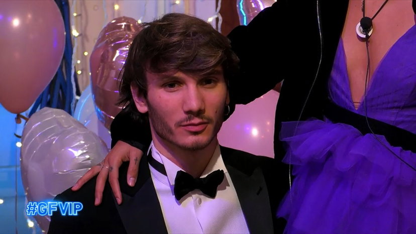 Perché Manuel Bortuzzo era assente al GF Vip? Ex gieffino interviene sui social preview