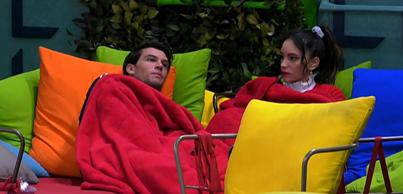 “Mi incuriosisci”, Antonio ci “prova” con Jessica? Lei ha un solo pensiero: “Barù mi ha dedicato una canzone” preview