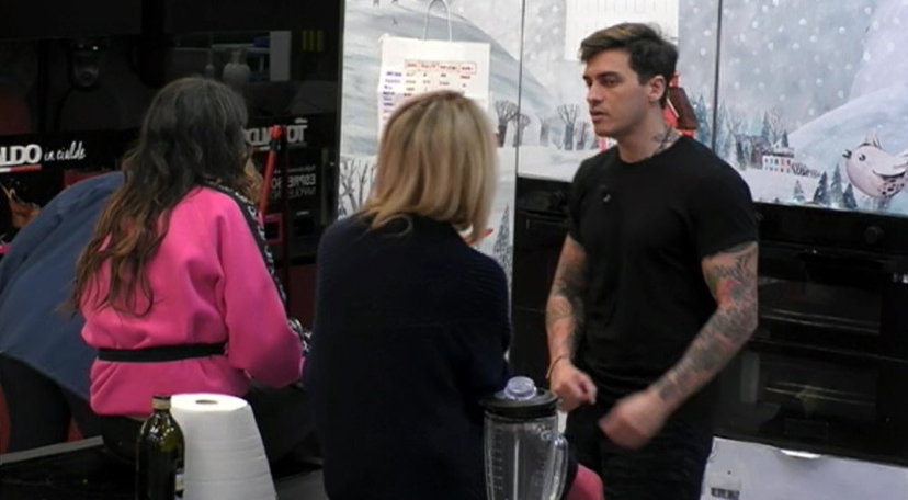 Alessandro Basciano parla del più bello del GF Vip: “Lui è il top, sopra la media!” preview