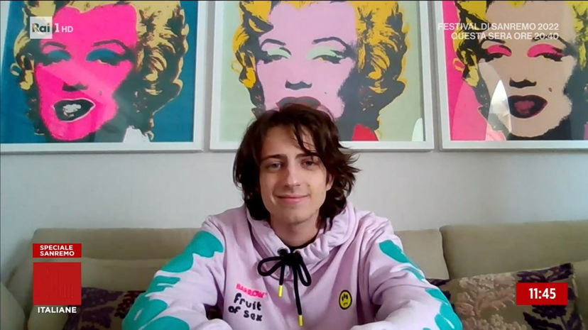 Maria De Filippi scrive a Sangiovanni dopo l’esibizione a Sanremo 2022: ecco cosa gli ha detto preview