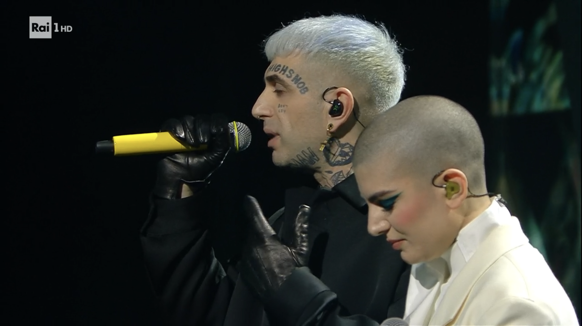 Highsnob e Hu, testo canzone “Abbi cura di te” a Sanremo 2022: ecco il suo significato article-post