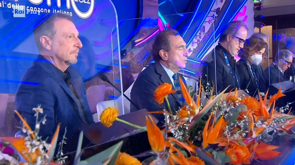 Amadeus verso Sanremo 2023? “Squadra che vince non cambia” article-post