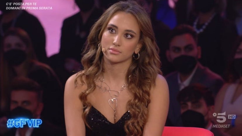 Clarissa torna ad attaccare Delia dopo lo sgarbo a Jessica: “Altro che vittima!” preview