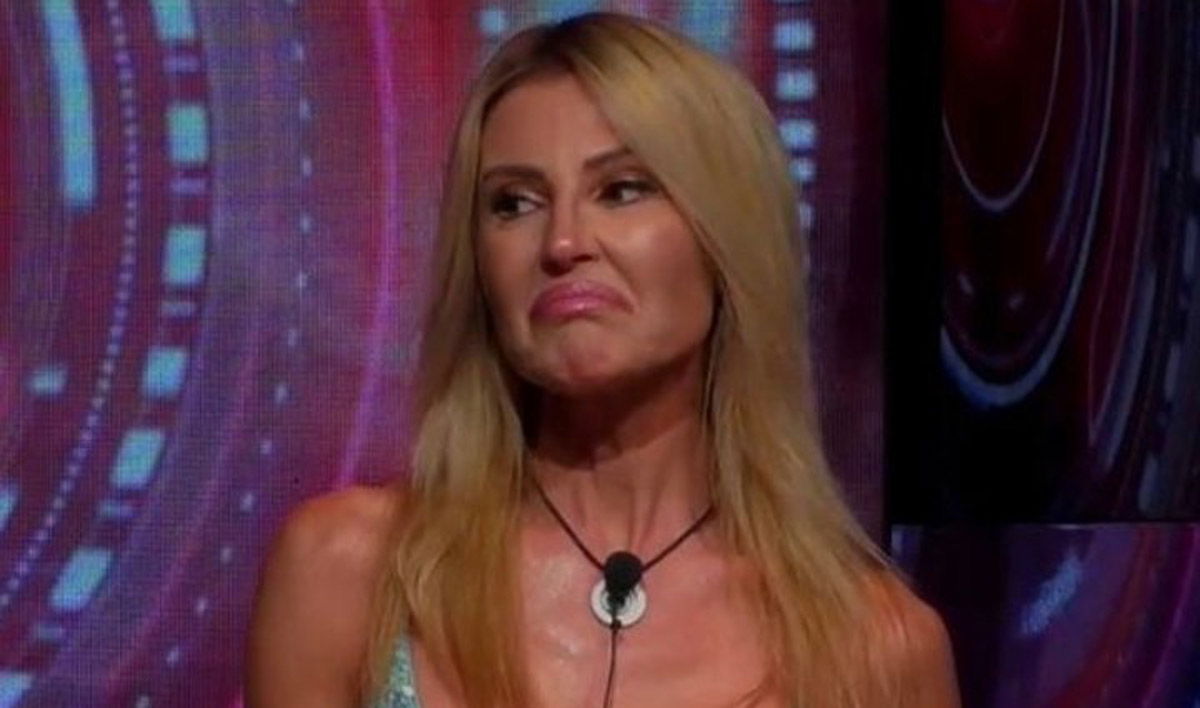 Nathaly dura con Jessica: “Barù non è sua proprietà privata, non c’è nulla!” article-post