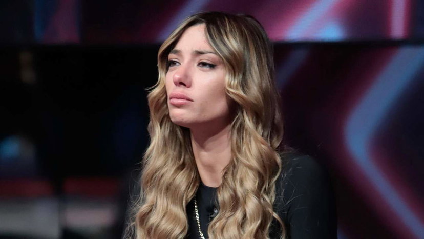 Soleil Sorge racconta il suicidio di un amico dopo un incidente che l’ha coinvolta: il doloroso racconto al GF Vip preview