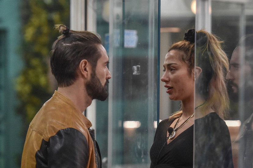 Lo staff di Soleil Sorge svela cosa ne pensa di Alex Belli al GF Vip: “Si crede un genio ma…” preview