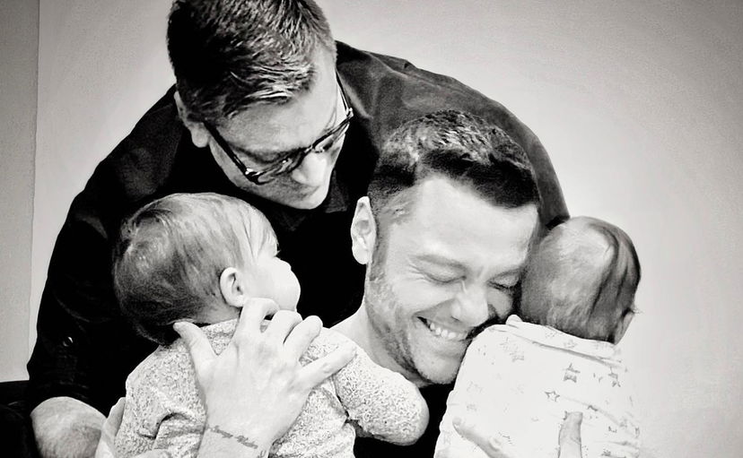 Victor Allen, chi è il marito di Tiziano Ferro: si erano sposati nel 2019 ed hanno due figli, Margherita e Andres preview