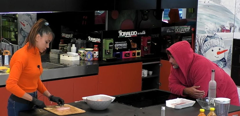 “Vederti così mi fa male al cuore!”, Barù chiede scusa a Jessica: “Mi hai fatto passare per una disperata!” – VIDEO preview