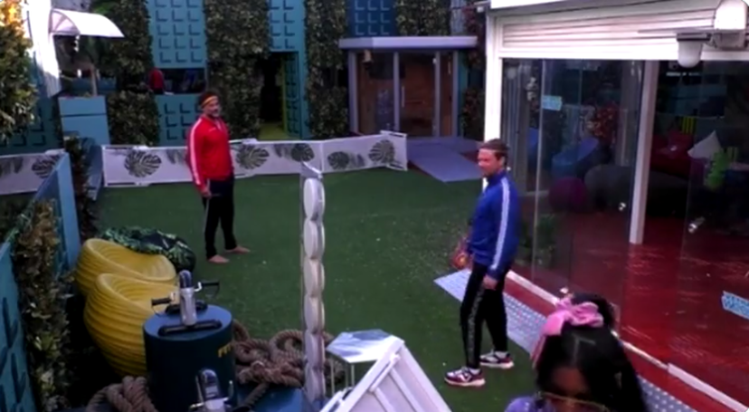 Urla fuori dalla Casa del GF Vip per Barù: messo in guardia da Davide, la reazione dell’attore preview