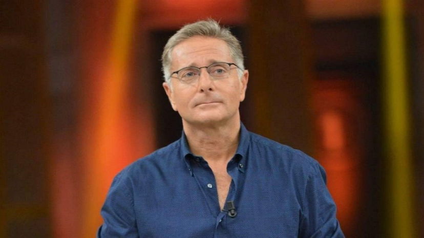 Gaffe sull’Ucraina ad Avanti un altro: Paolo Bonolis si dissocia, le scuse di Mediaset – VIDEO preview