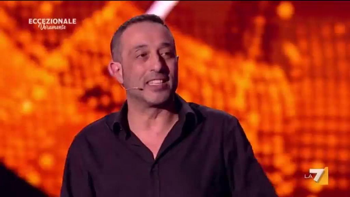 Il comico Pietro Diomede e il tweet shock su Carol Maltesi, uccisa e fatta a pezzi: Zelig interviene article-post