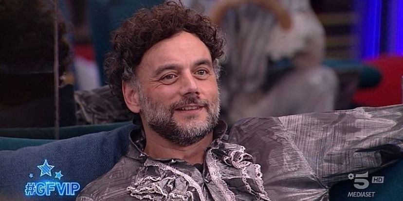 Ex del GF Vip svela un retroscena su Barù: “Mi ha chiesto il numero ma poi è sparito…” preview