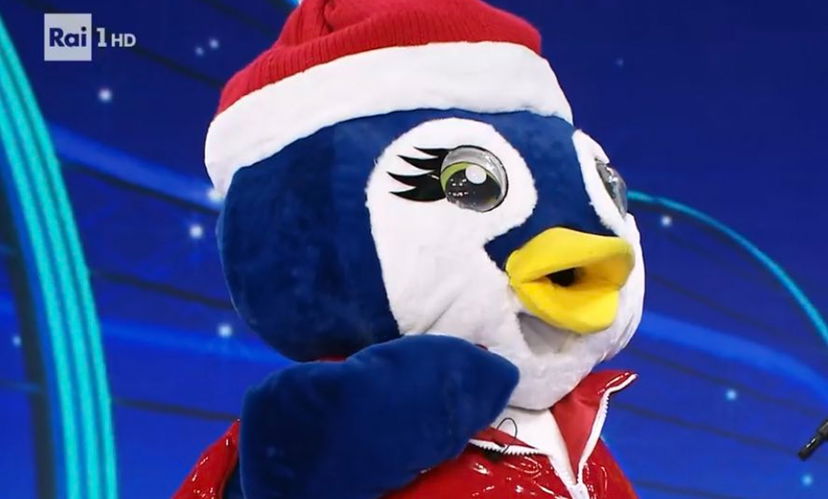 Il Cantante Mascherato, Pinguino si svela: il Vip abbandona ma la maschera resta, chi c’era preview