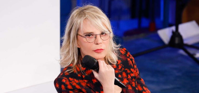 Maria De Filippi si è sentita male ad Amici: “Stavo per svenire in diretta”, il retroscena – VIDEO preview