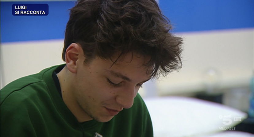 Amici 21, Luigi Strangis piange e parla della sua malattia: la scoperta del diabete a 16 anni – VIDEO preview