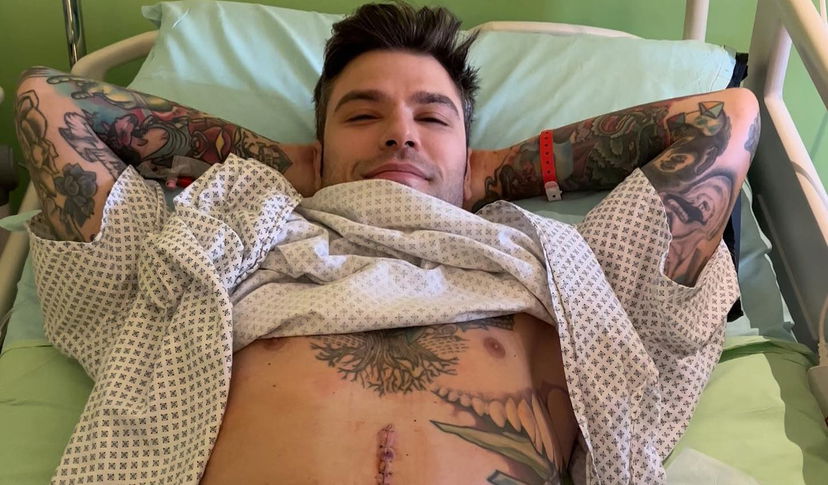 “Non esisti solo tu col tumore”: Fedez replica all’hater preview