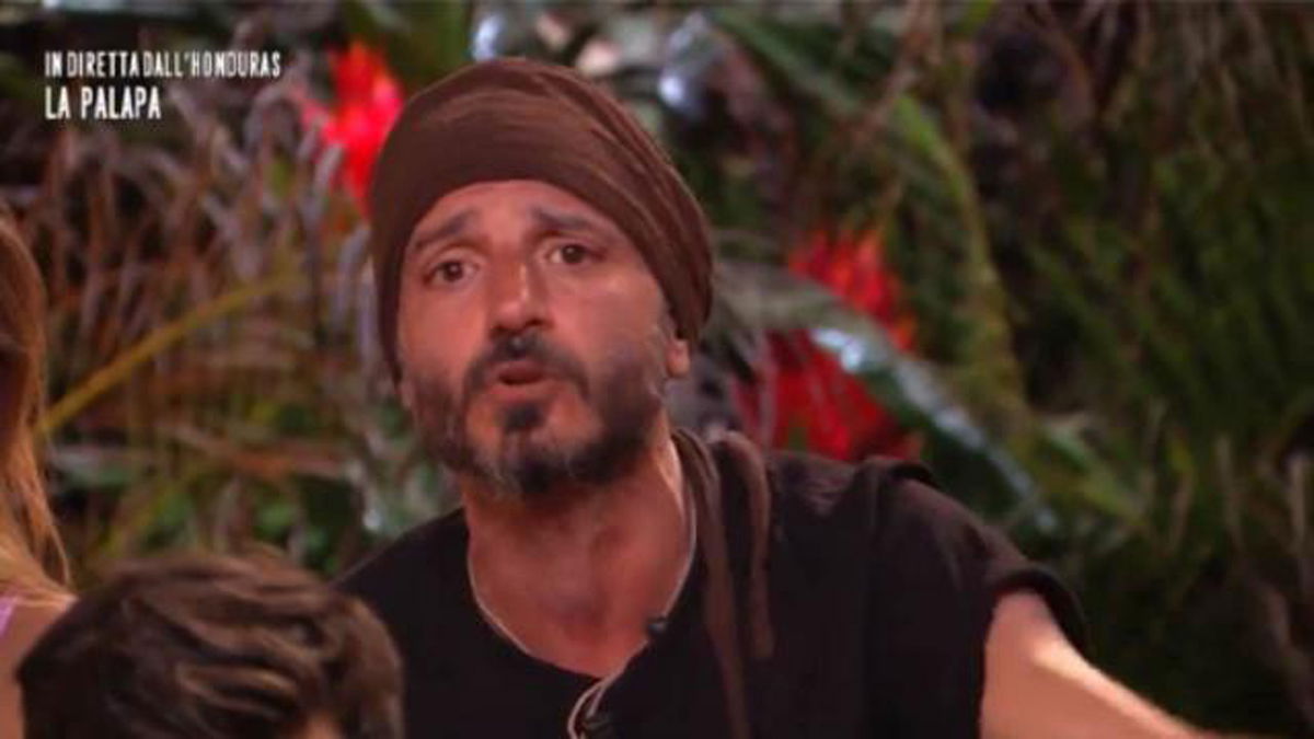 Preferito Isola dei Famosi: Marco Cucolo sfida Nicolas Vaporidis, cosa dicono i sondaggi article-post