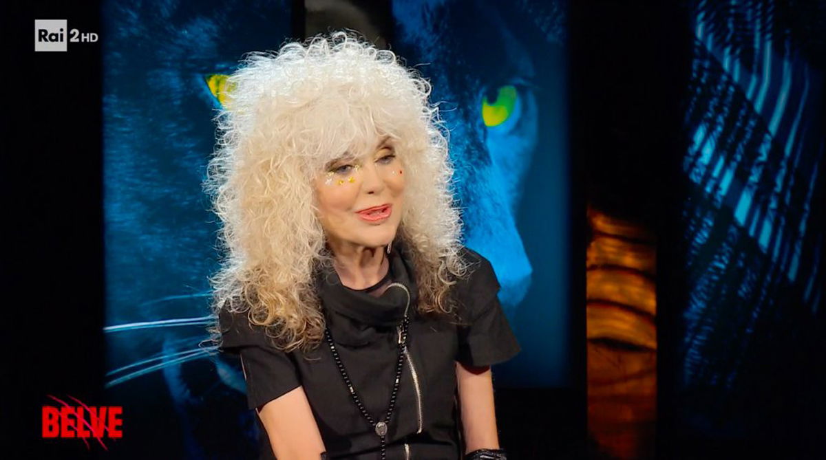 “Froc*o, negr*, tro*a”: a mettere un freno a Donatella Rettore ci prova Francesca Fagnani article-post