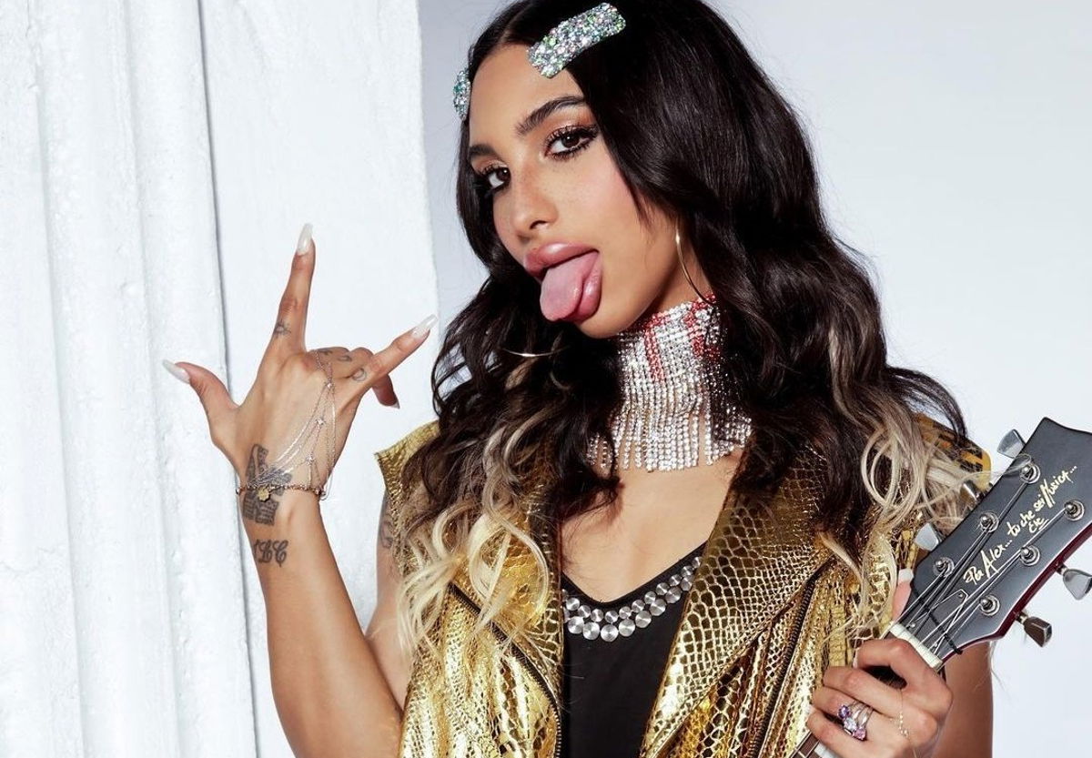 Lulù Selassiè pronta a pubblicare il primo album: la richiesta dei fan, c’entra un allievo di Amici 21 article-post