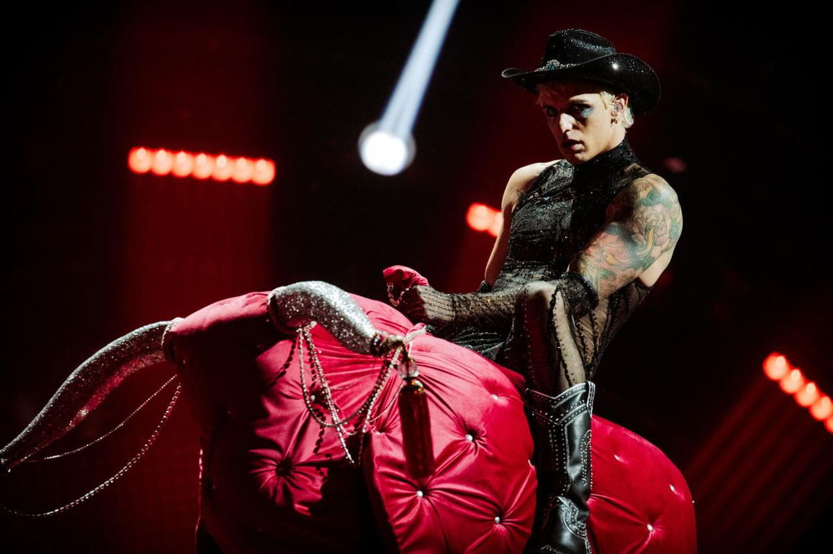 Achille Lauro a sorpresa eliminato dall’Eurovision 2022: la sua reazione article-post