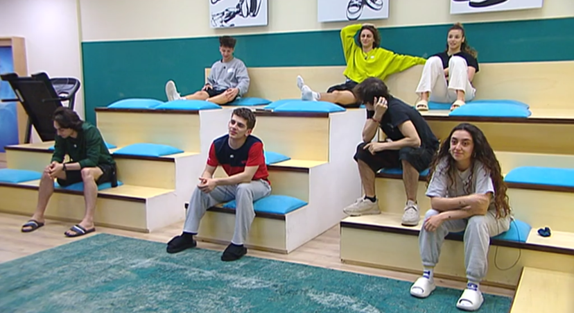 Quanti allievi andranno in finale ad Amici 21? Maria De Filippi svela il regolamento della penultima puntata preview