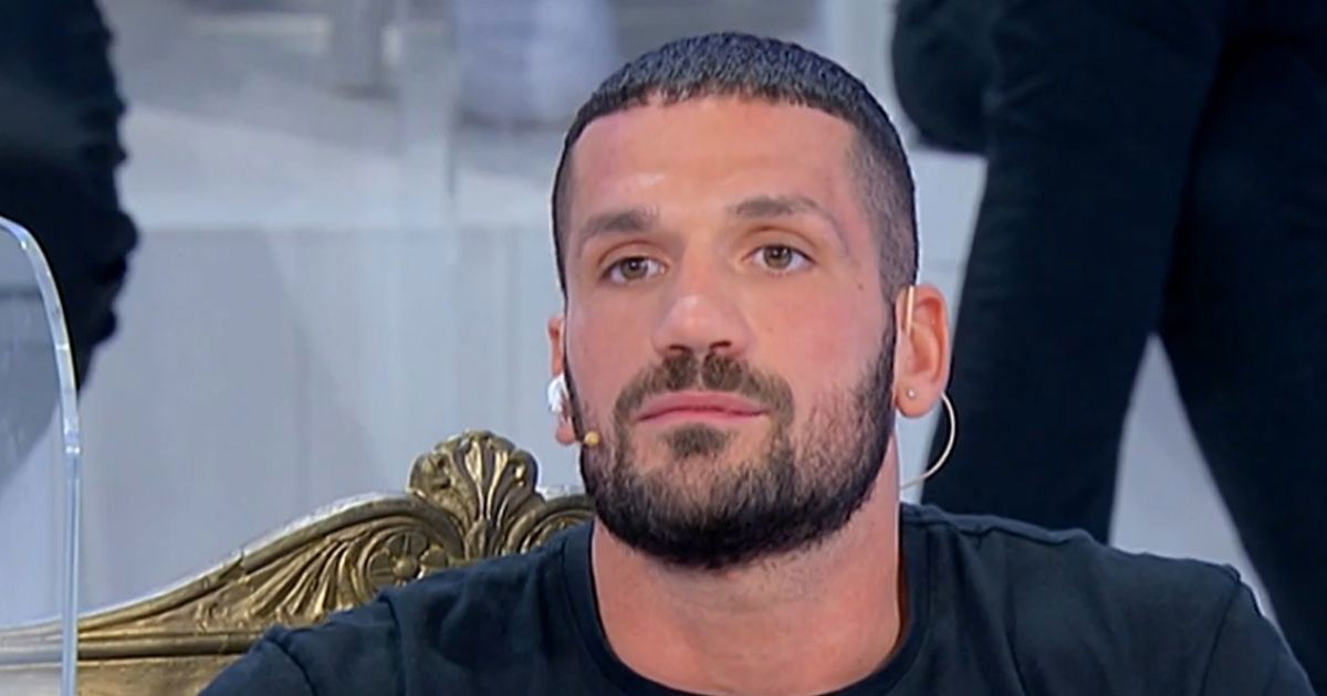 La scelta di Luca Salatino: le anticipazioni di Uomini e Donne article-post