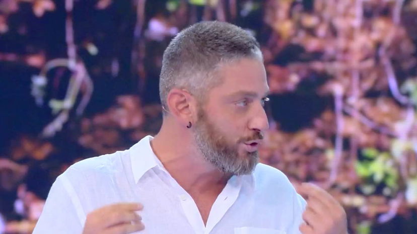 Edoardo Tavassi, precisazioni su Estefania e Mercedesz: ecco come stanno veramente le cose preview